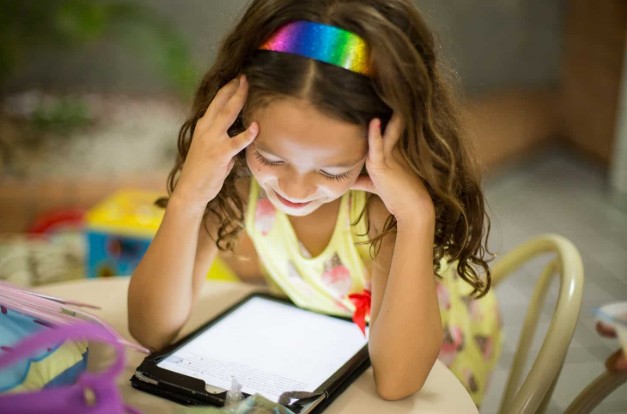 How Screen-Time Habits Are Changing Online Leisure